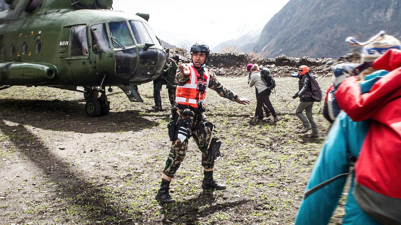 poster Dư chấn: Everest và vụ động đất tại Nepal Aftershock: Everest and the Nepal Earthquake